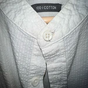 Small white textured Nehru collared button down.
